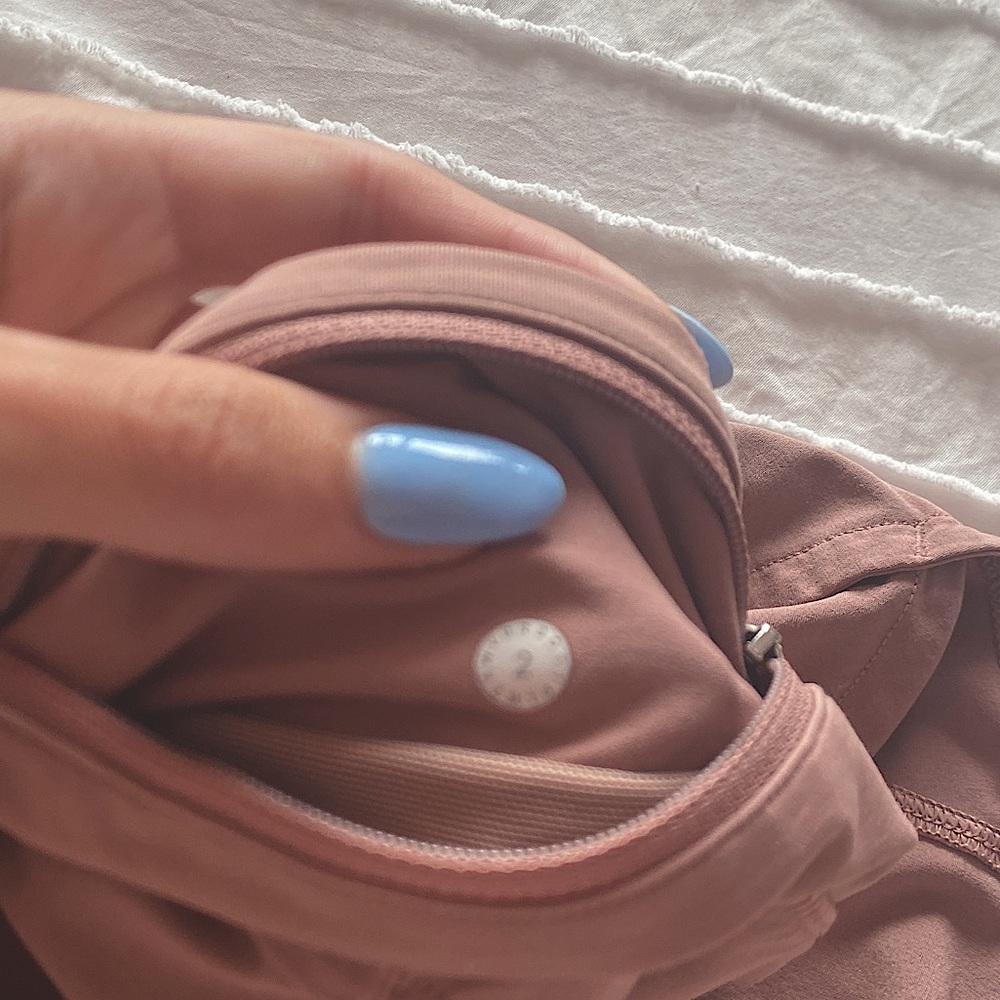 Lululemon Speed Up Low Rise Lined shorts 2.5”